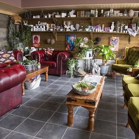 Private And Peaceful One Bedroom Apartments 보르가네스 외부 사진
