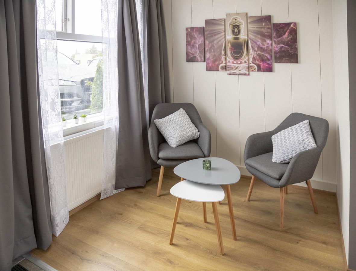 Private And Peaceful One Bedroom Apartments 보르가네스 외부 사진