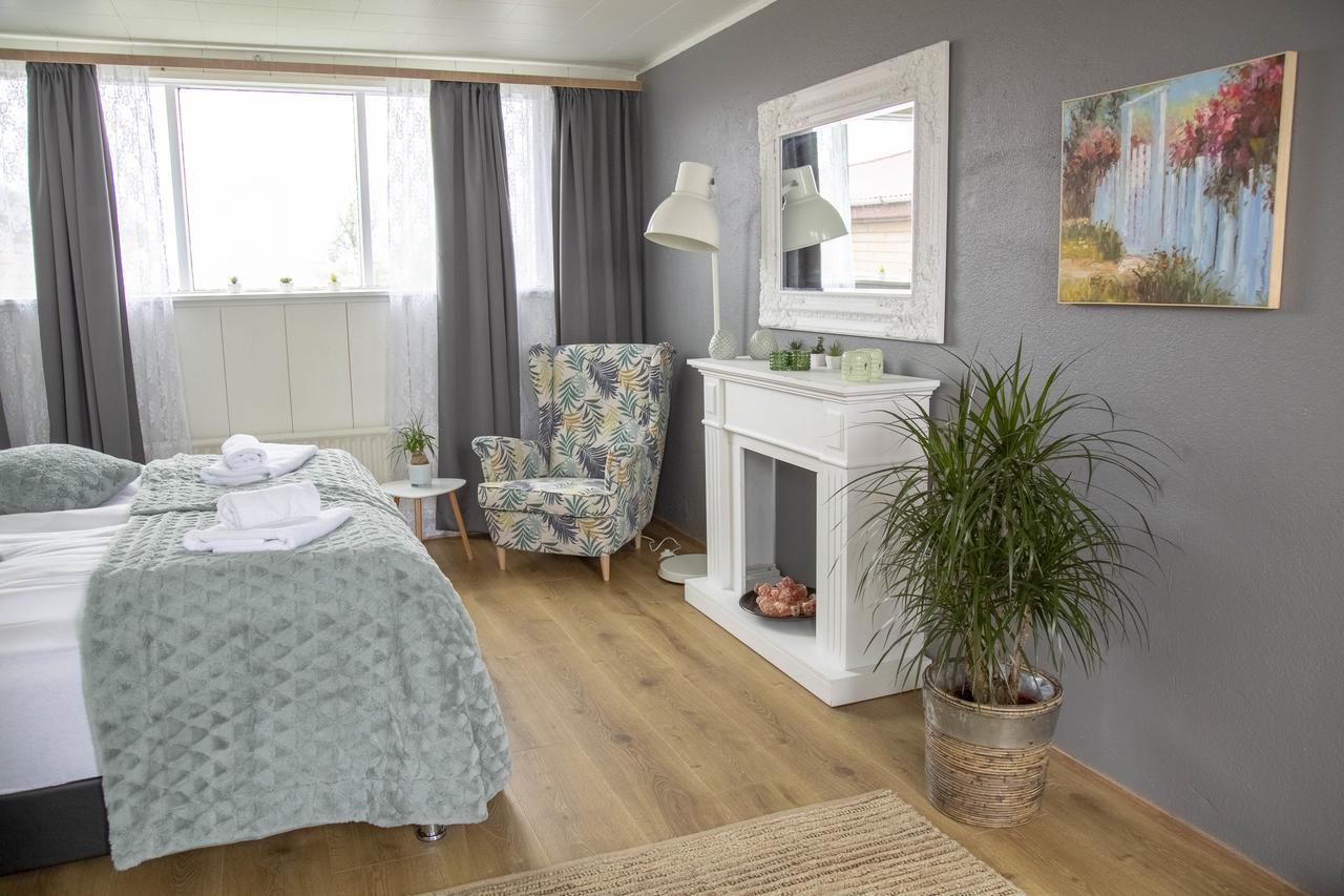 Private And Peaceful One Bedroom Apartments 보르가네스 외부 사진