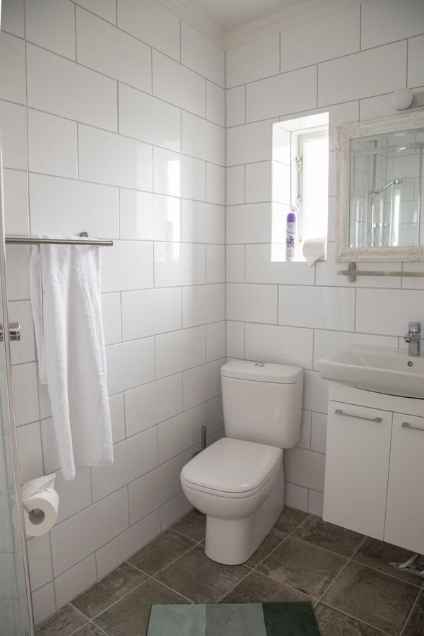 Private And Peaceful One Bedroom Apartments 보르가네스 외부 사진