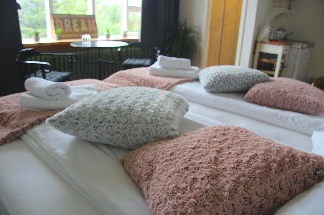 Private And Peaceful One Bedroom Apartments 보르가네스 외부 사진